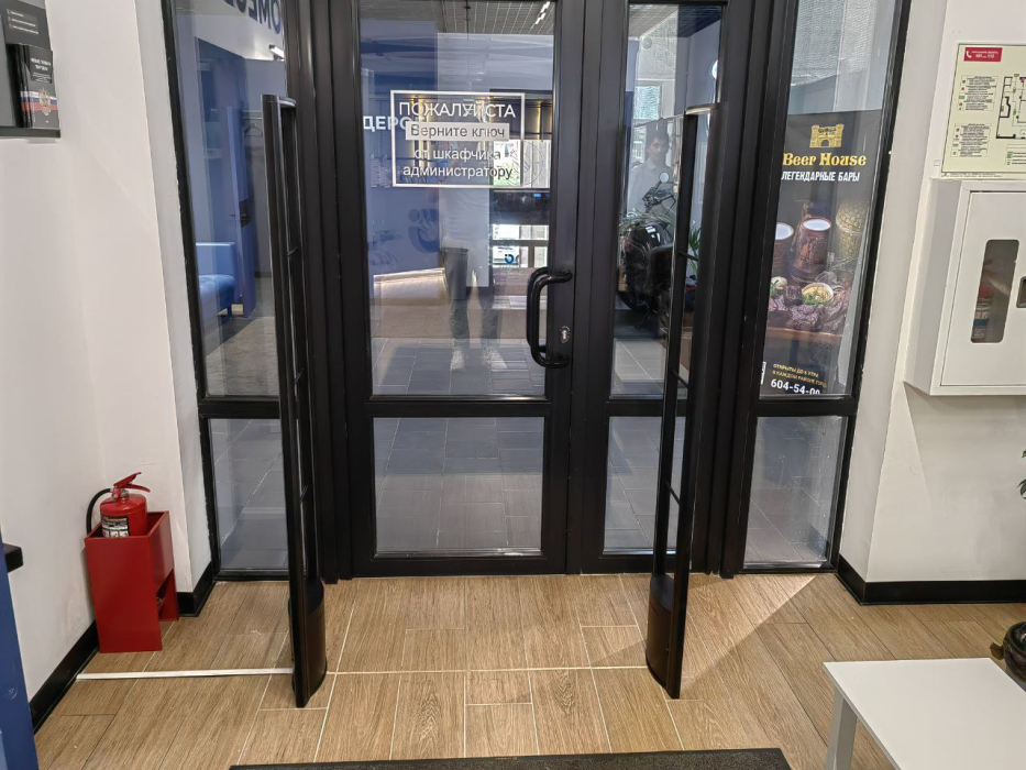 Спортивный клуб Октябрь, г. Санкт-Петербург, Октябрьская наб., 6В - проход 1 метр3