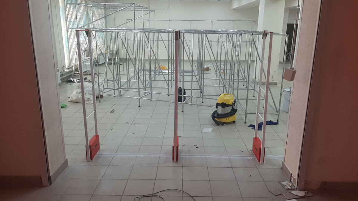 Секонд-хенд Одежда из Европы, г. Воронеж, Ленинский проспект 177 - проход 230 см2