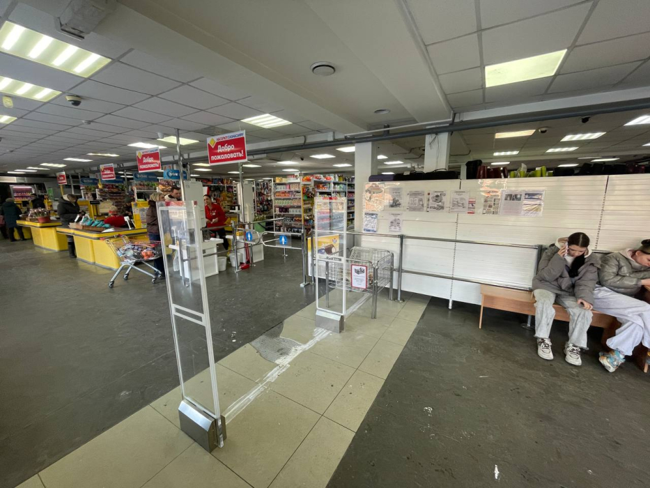 Гипермаркет Абсолют, Иркутская область, Усолье-Сибирское, пр-кт Комсомольский 58А - проход 3 метра2