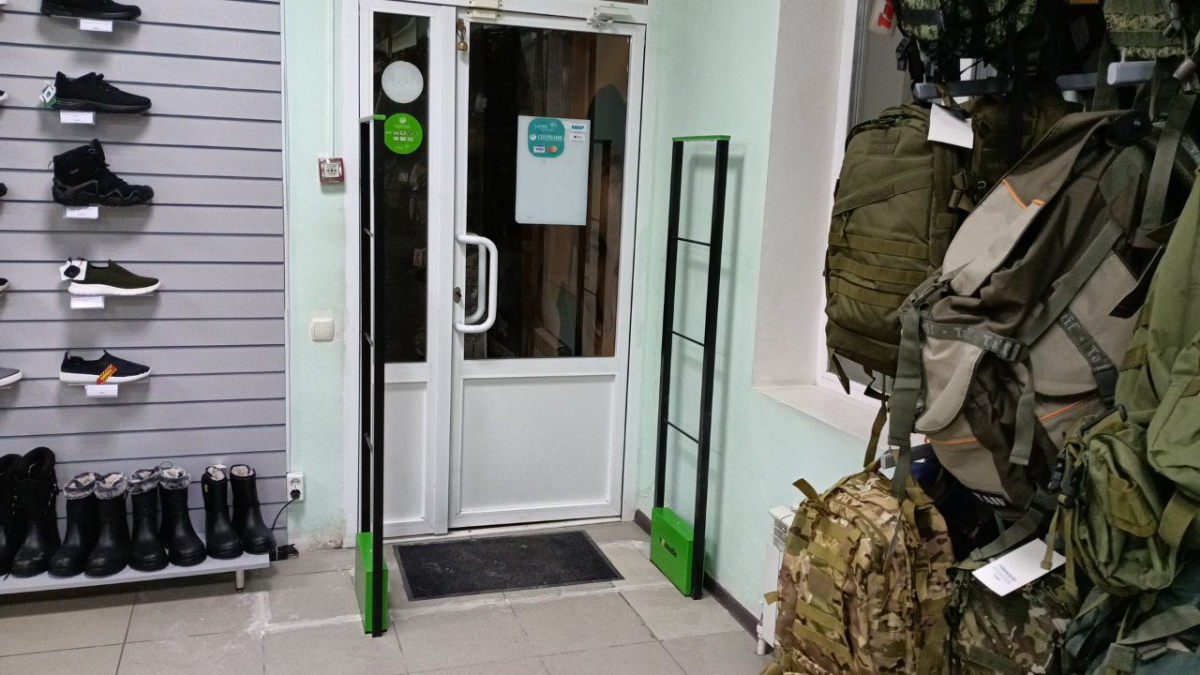 Магазин Блок Пост, г. Балаково, ул. Комарова 133А - проход 90 см0