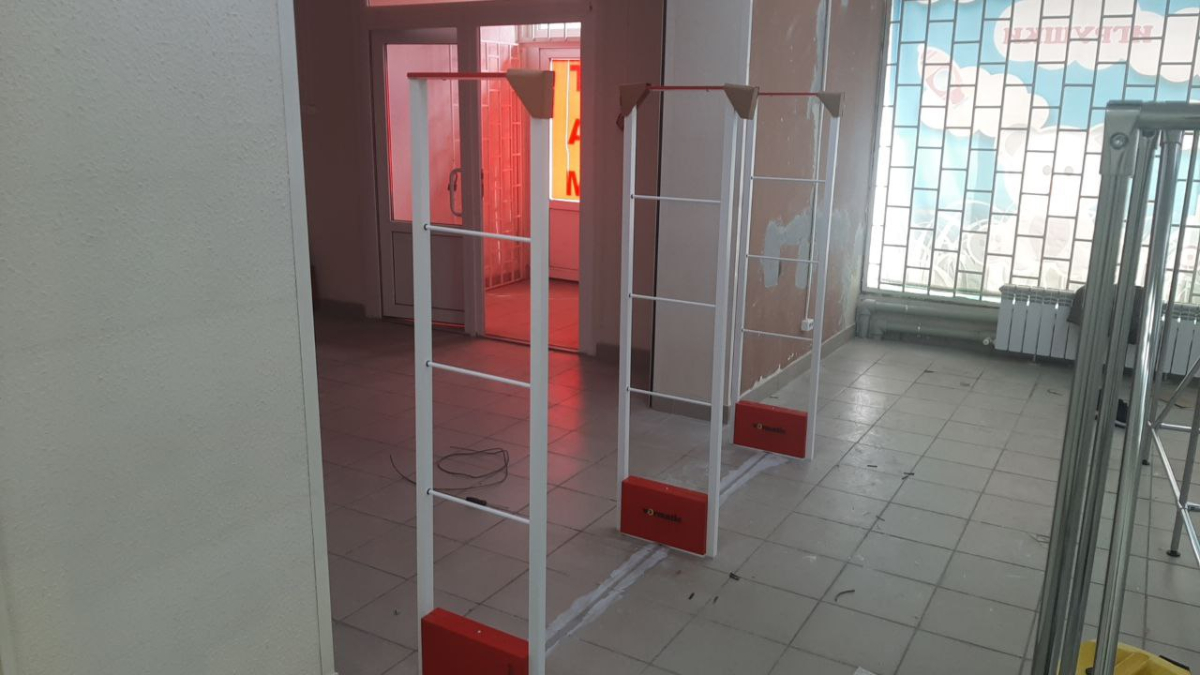 Секонд-хенд Одежда из Европы, г. Воронеж, Ленинский проспект 177 - проход 230 см1