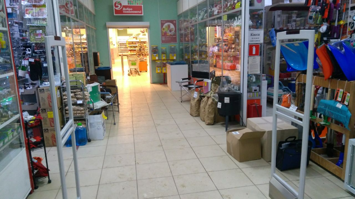 Магазин ЗавХоз, г. Конаково, Тверская область - проход 240 см1