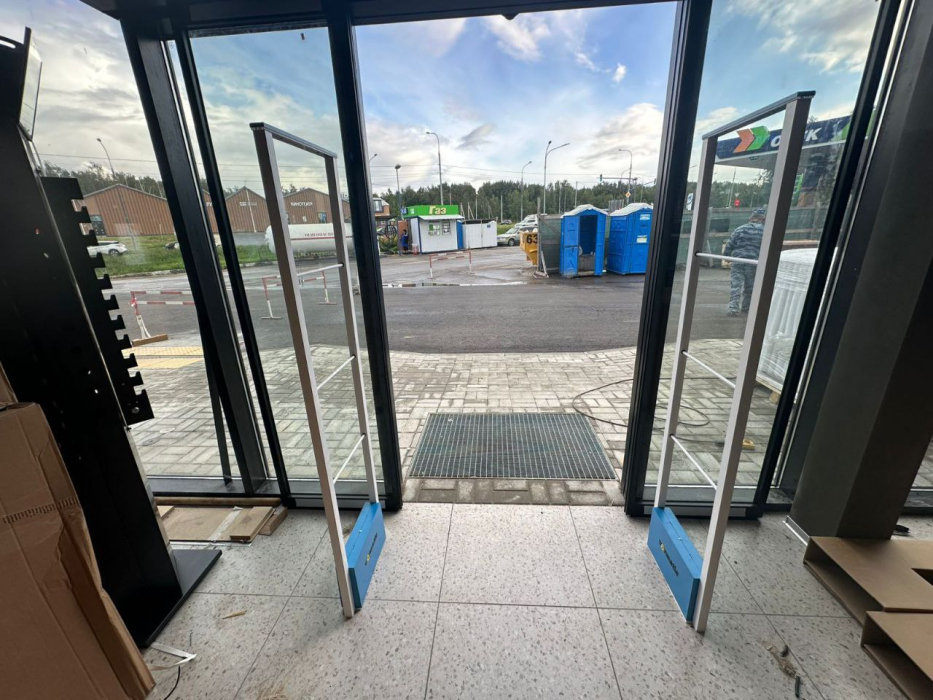 АЗС ГАЗПРОМНЕФТЬ № 649, Московская область, Лобня, Шереметьевское шоссе 3 - проход 1 метр0