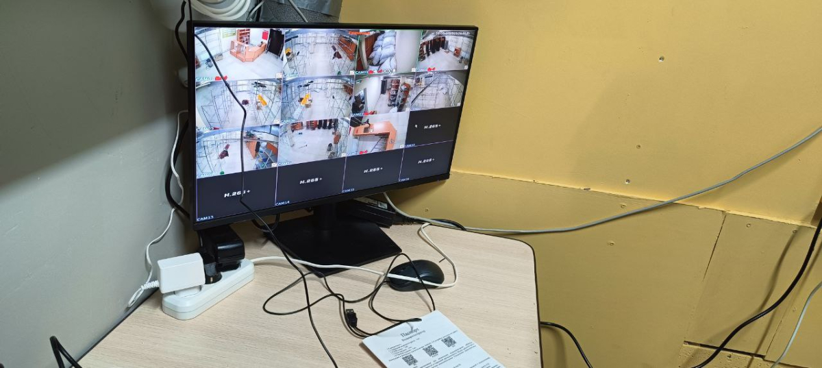 Секонд-хенд Лондон, г. Смоленск, ул. Багратиона 51/12  - проход 180 см4