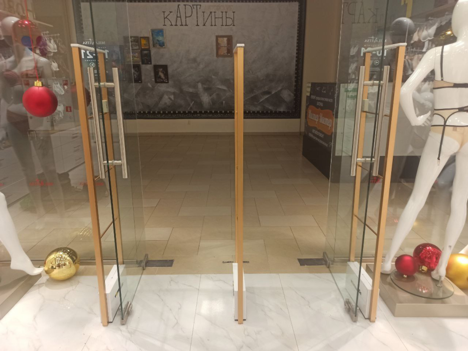 Магазин Милавица, г. Рыбинск, ТРЦ Виконда - проход 180 см2