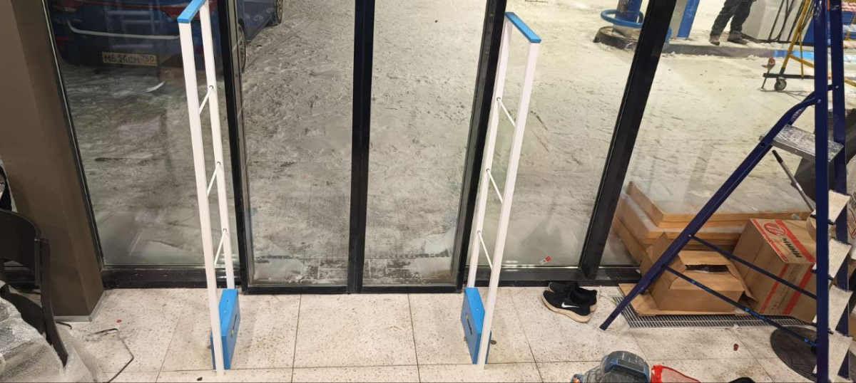 АЗС ГАЗПРОМНЕФТЬ № 622, п. Тучково, Московская область - проход 140 см0