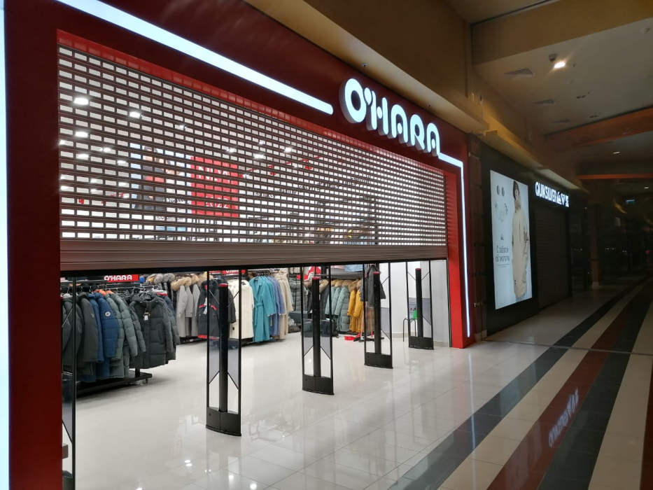 Магазин O’Hara, г. Сургут, ТРЦ Аура - проход 7 метров7