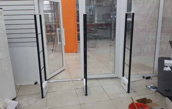 Магазин Смешные Цены, г. Воронеж, ТЦ Европа - проход 2 метра